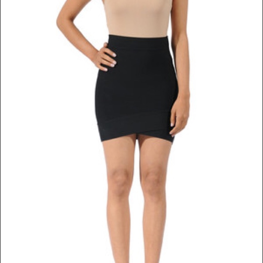 BCBG Sylvie Power Skirt